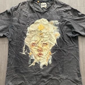 Gallery dept shirt used good condition